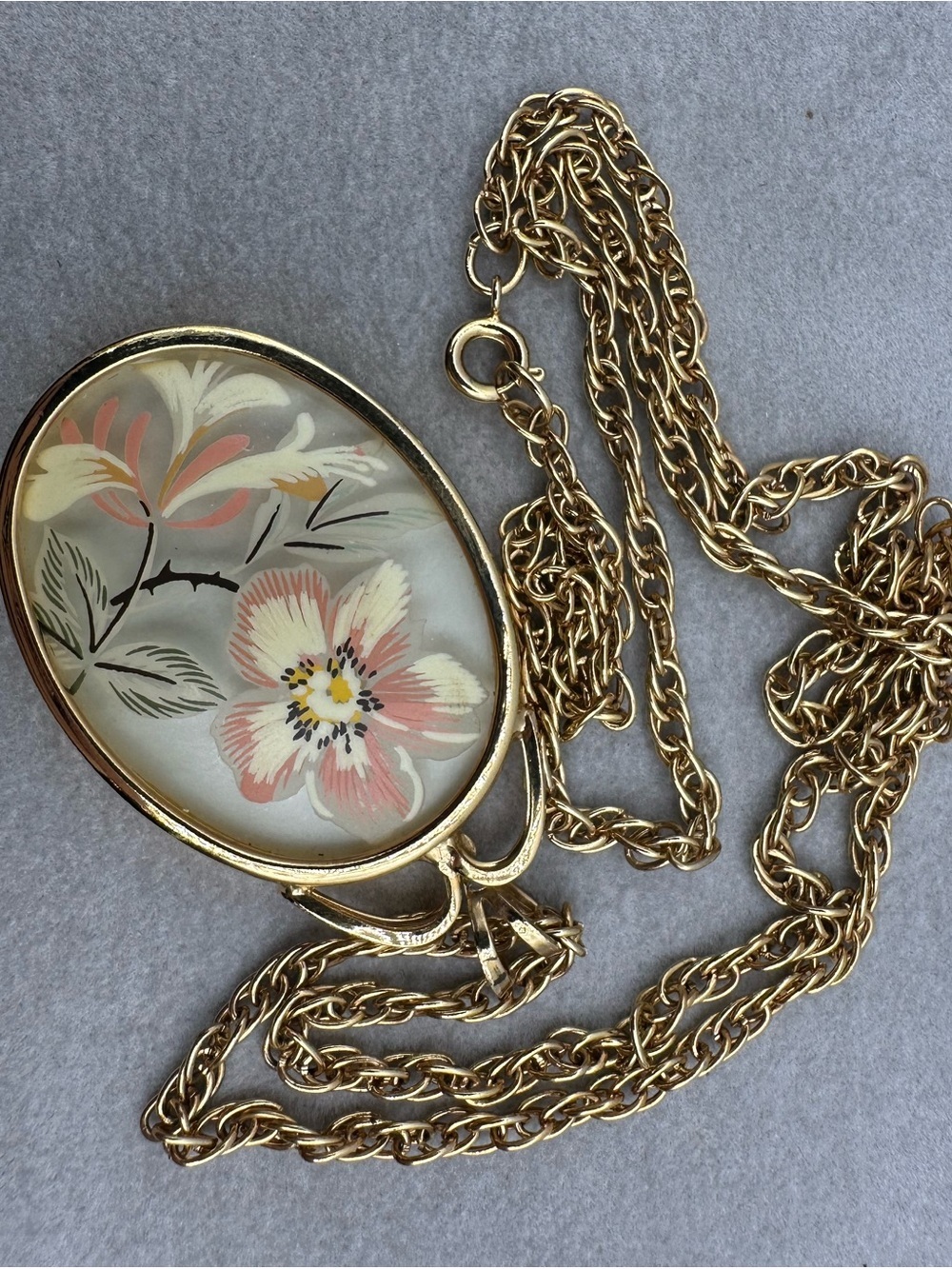 Vintage Gold Tone Floral Pendant Necklace Painted Flower Oval Statement Jewelry